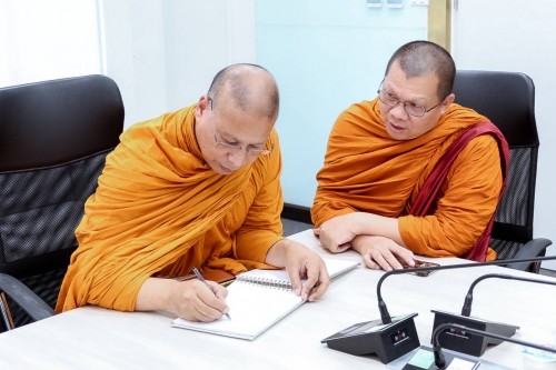 วันที่ ๑๒ กันยายน ๒๕๖๖ เวลา ๑๐.๓๐ น.  พระธรรมศากยวงศ์วิสุทธิ์ เจ้าคณะภาค ๖-๗ ธรรมยุต ผู้ช่วยเจ้าอาวาสพระอารามหลวงวัดบวรนิเวศวิหาร พร้อมคณะ เข้ารับฟังบรรยายและขึ้นเยี่ยมชมหอโหวด๑๐๑  โดยมี เทศบาลเมืองร้อยเอ็ด ให้การต้อนรับ