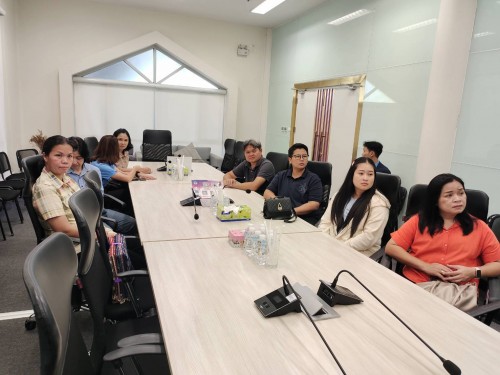 (Thai) วันที่ ๑๓ กันยายน ๒๕๖๘ เวลา ๑๕.๓๐ น. สำนักงานประชาสัมพันธ์จังหวัดอำนาจเจริญ เข้ารับฟังบรรยายและขึ้นเยี่ยมชมหอโหวด๑๐๑ โดยมี ทีมประชาสัมพันธ์ ให้การต้อนรับ